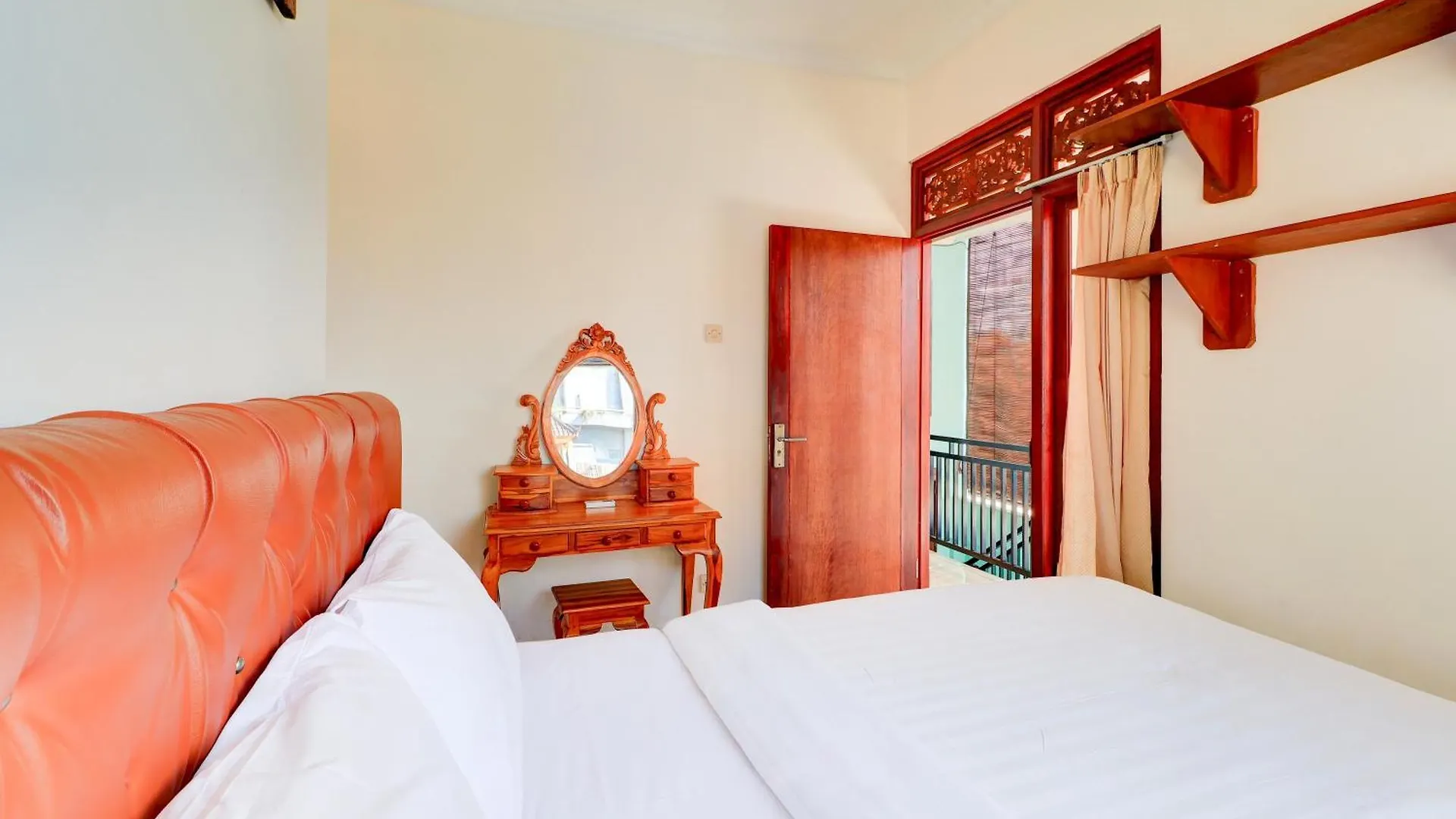 Hotel O Pondok Tulasi Hostel Near Monkey Forest Ubud  Indonesia